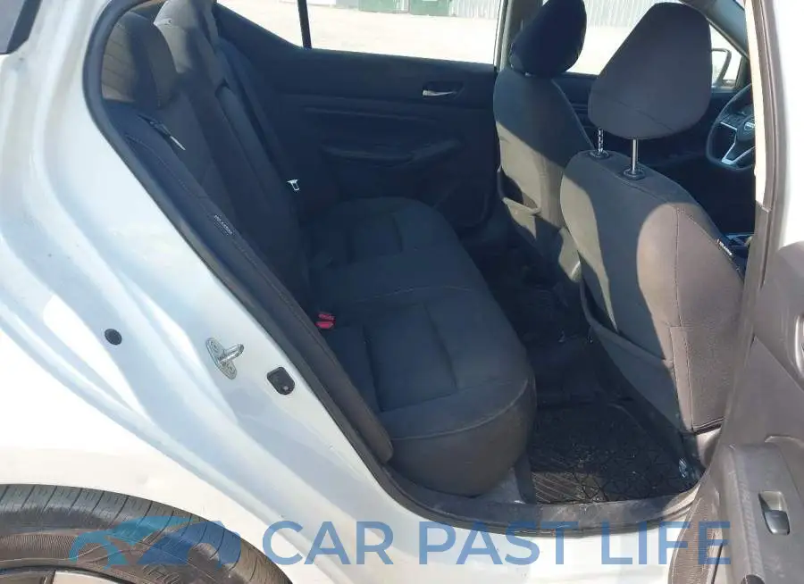 1N4BL4BV2LC200550# 8
