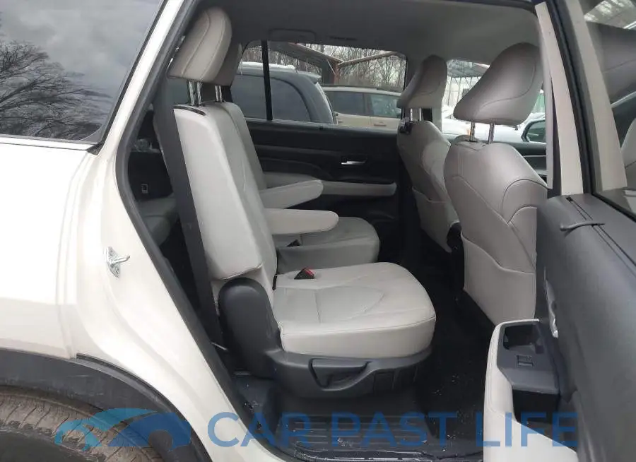 5TDAAAB54RS042178# 8