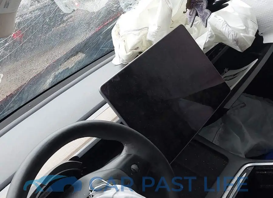 5YJ3E1EB4NF116907# 14