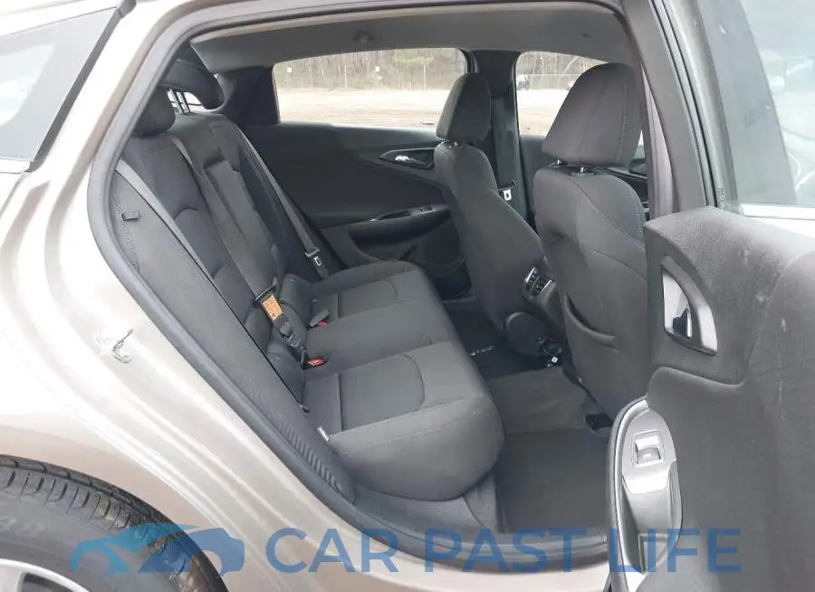 1G1ZD5ST7RF141943# 8
