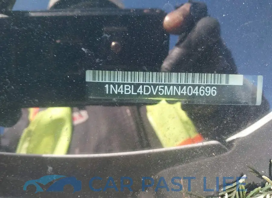 1N4BL4DV5MN404696# 9