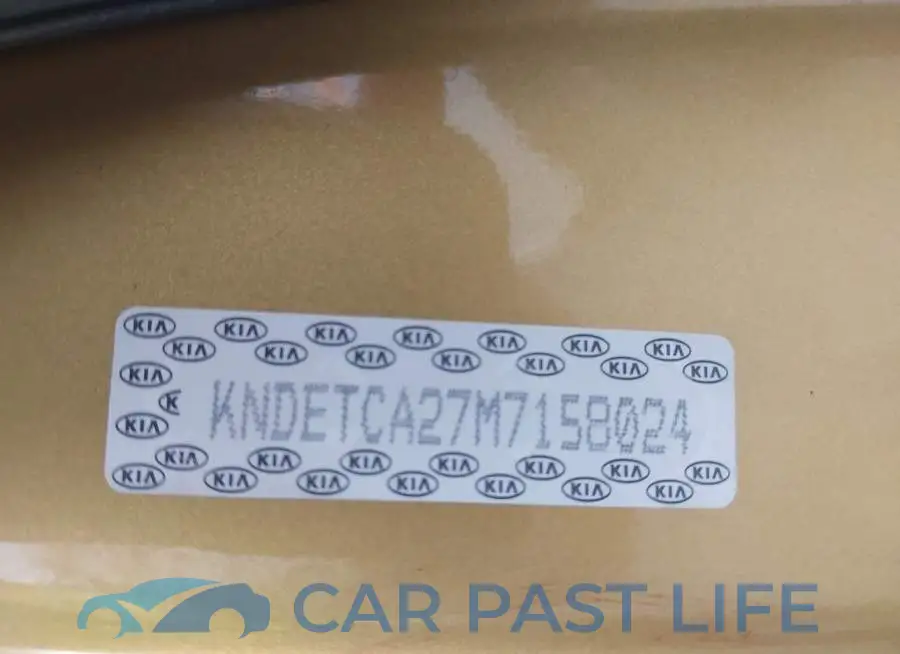 KNDETCA27M7158024# 9