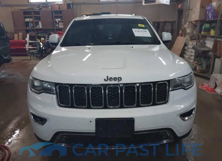 1C4RJFBG8JC502255# 13