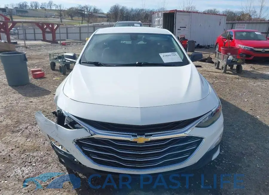 1G1ZB5ST3NF151370# 12