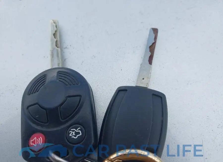 1FADP3E25JL278164# 11