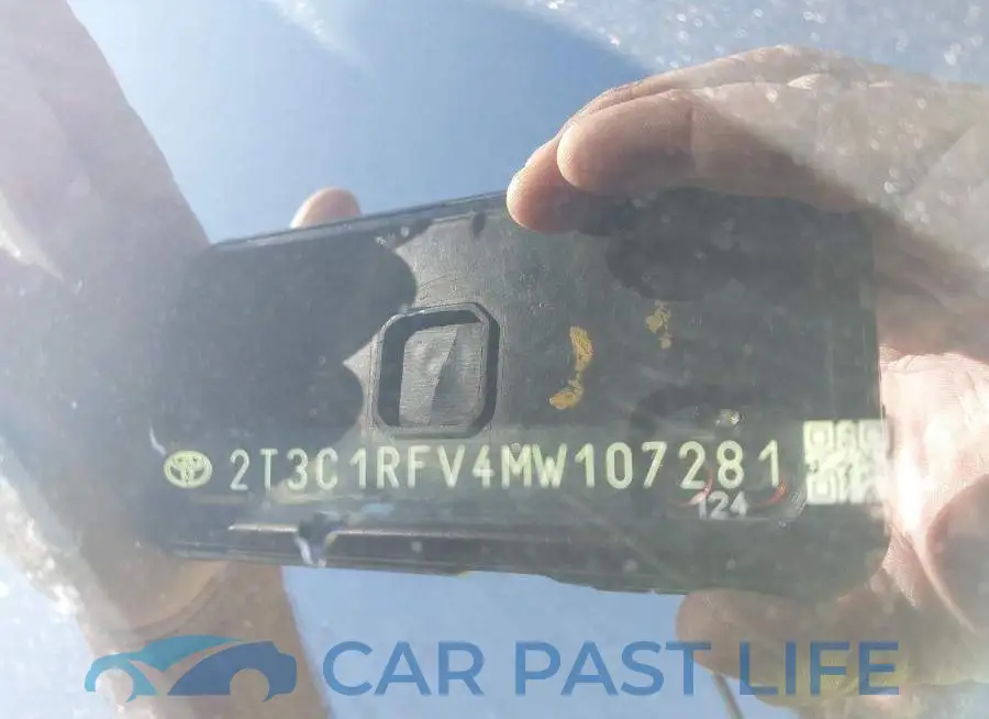 2T3C1RFV4MW107281# 9