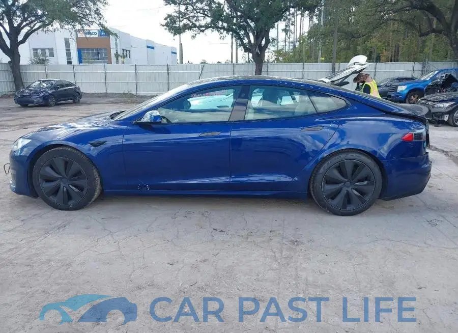 5YJSA1E63MF438558# 14
