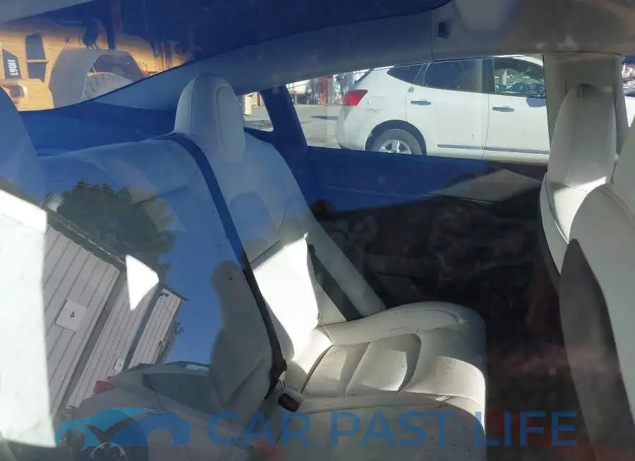 5YJ3E1EB1NF114919# 8