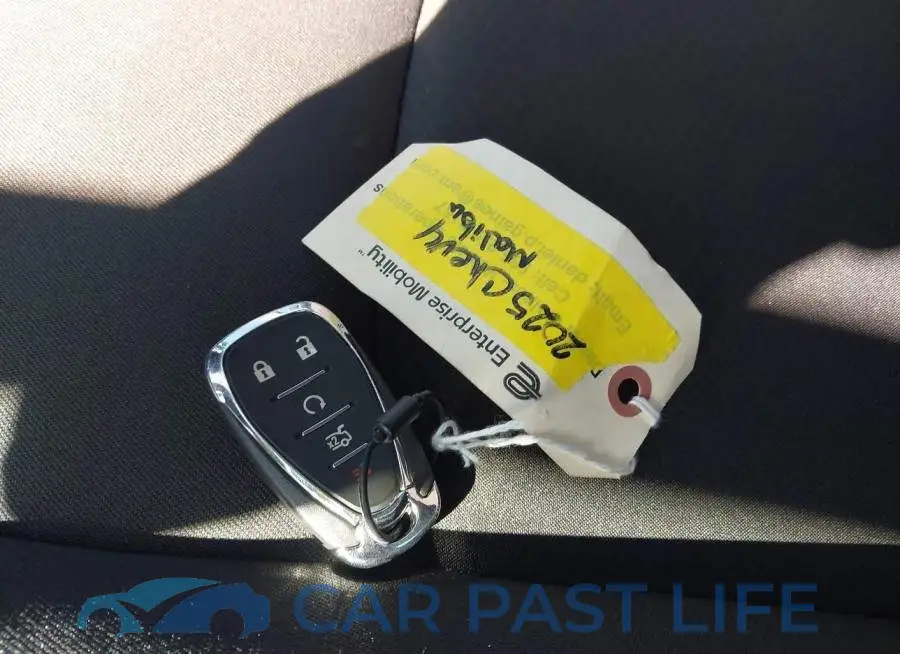 1G1ZD5ST8SF143397# 11