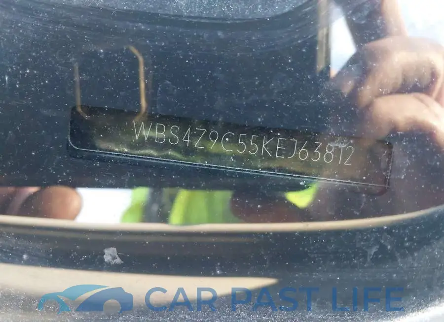 WBS4Z9C55KEJ63812# 16