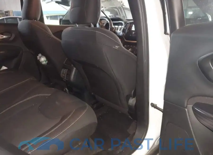 1C4PJMCBXGW205493# 8