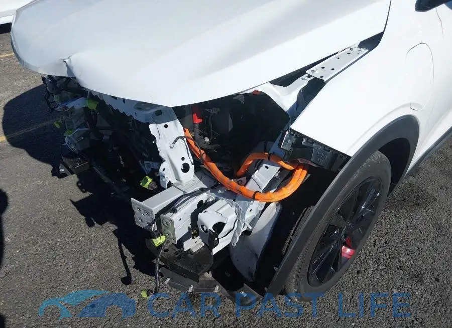 1G1FZ6S01P4118828# 20