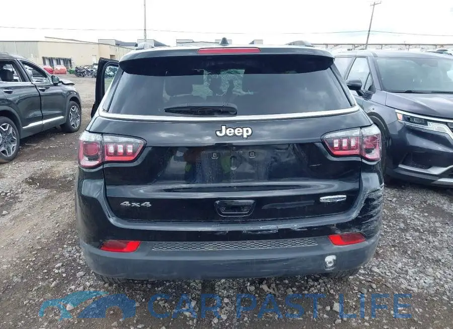 3C4NJDBN4RT585216# 15