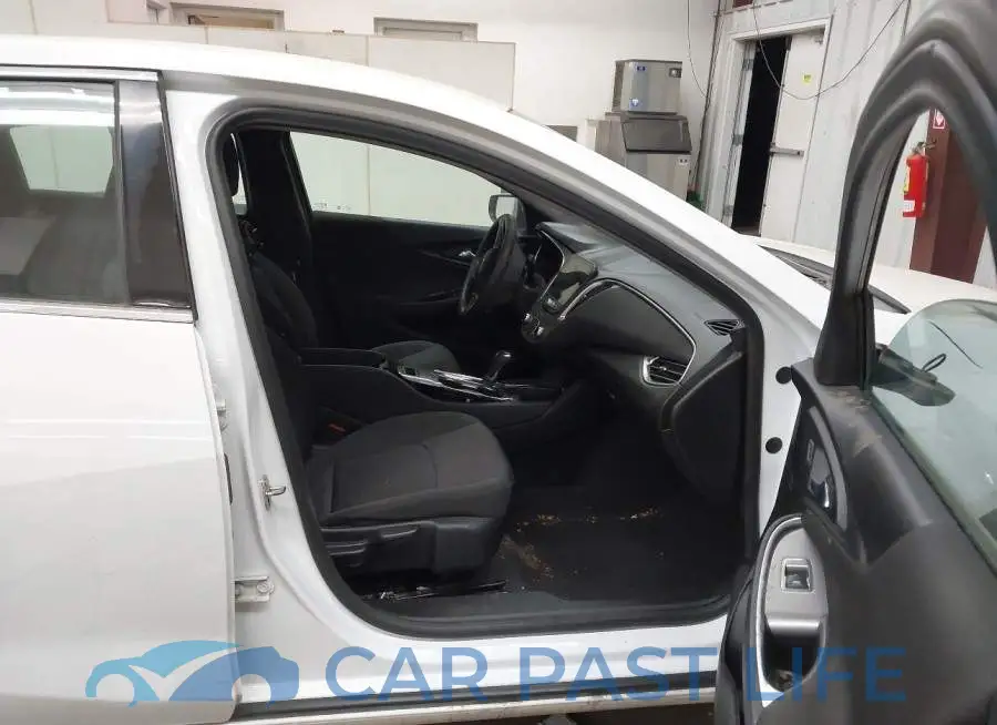 1G1ZD5ST4LF113167# 5