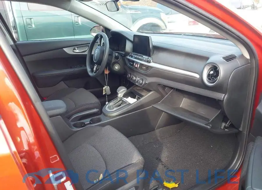 3KPF24AD5RE697750# 5