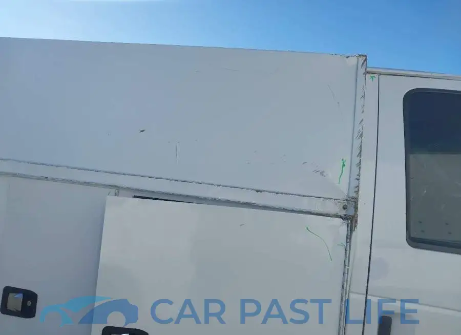 1FDWE3F65KDC18774# 18