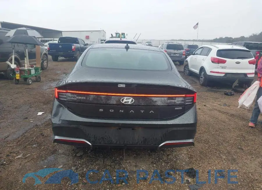 KMHL24JJ2TA136243# 16
