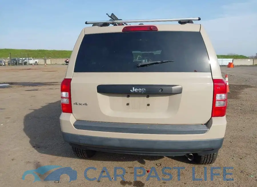 1C4NJRBB8HD194951# 16