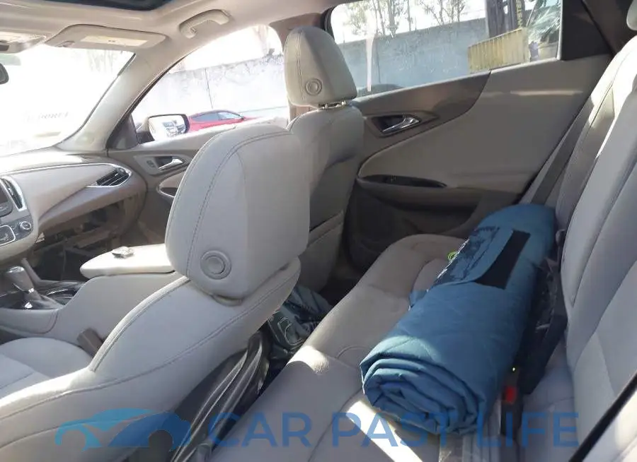1G1ZD5ST9JF140572# 18