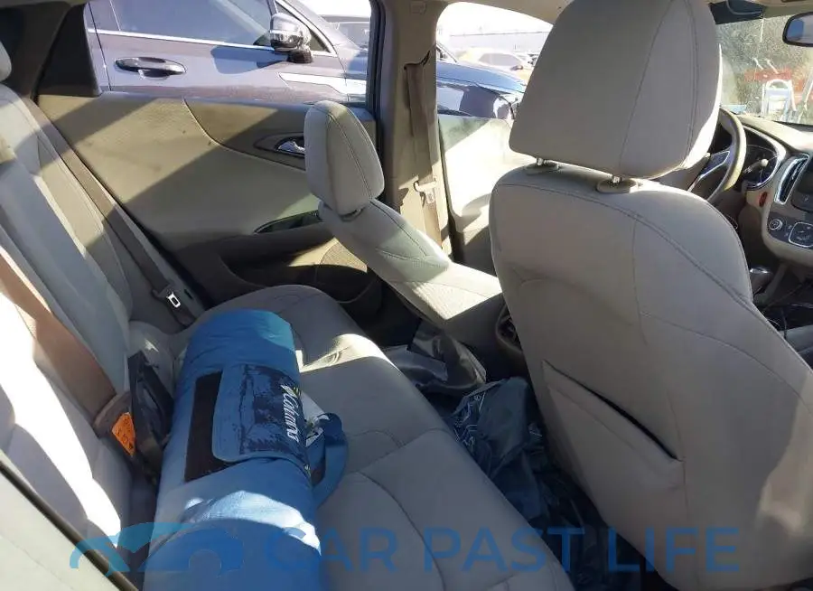 1G1ZD5ST9JF140572# 8