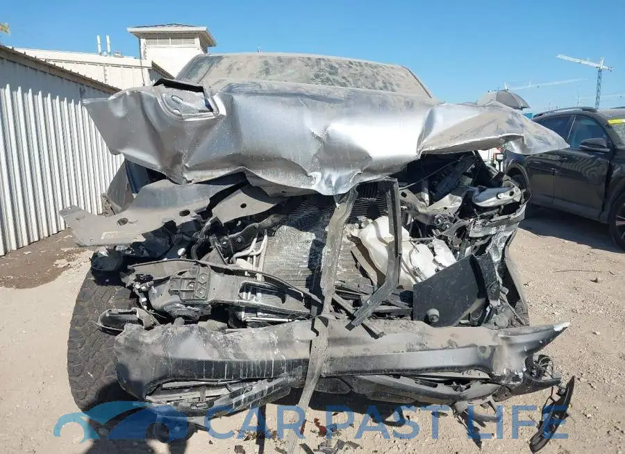 1C6SRFLT6PN570953# 14