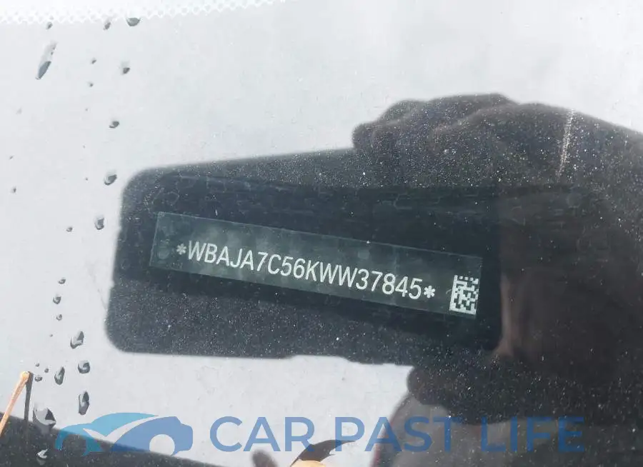 WBAJA7C56KWW37845# 17