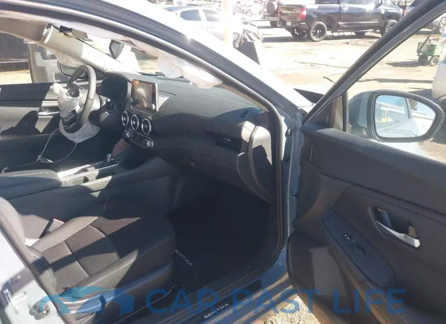 3N1AB8CV6SY402718# 5