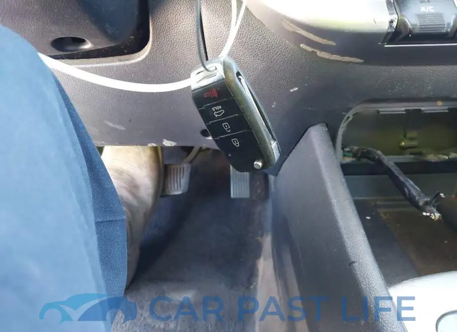 KNADM4A34G6632641# 11