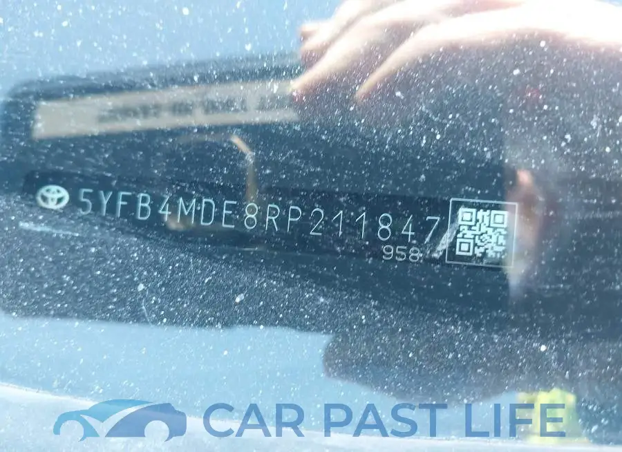 5YFB4MDE8RP211847# 9