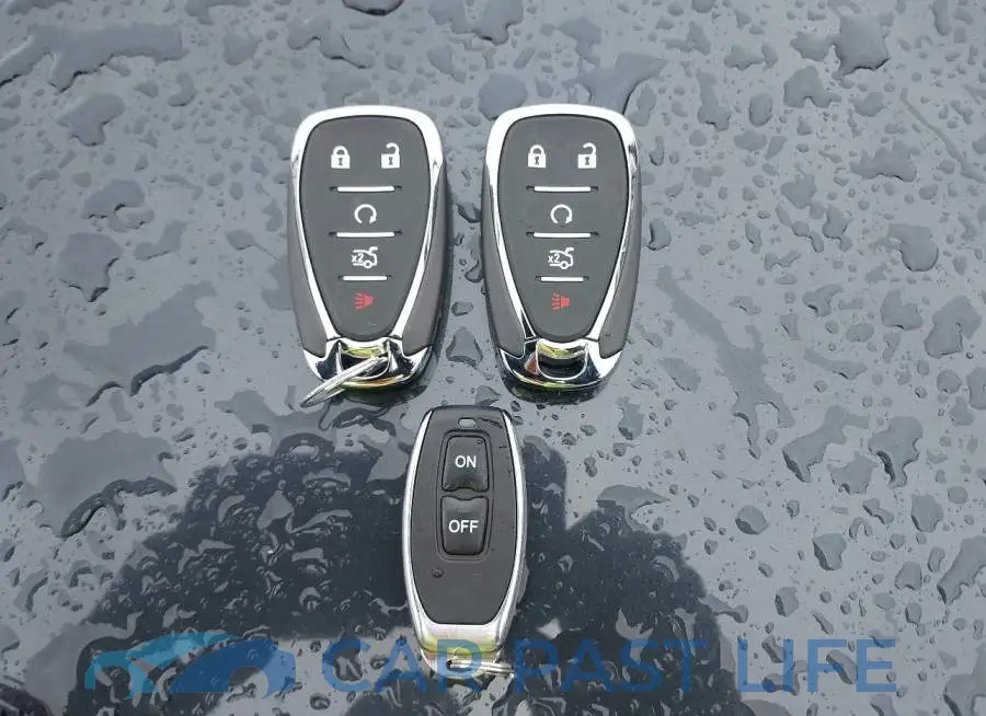 1G1FK1R6XM0139083# 11