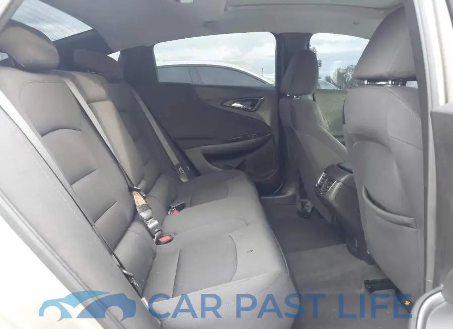 1G1ZD5ST5PF187087# 8