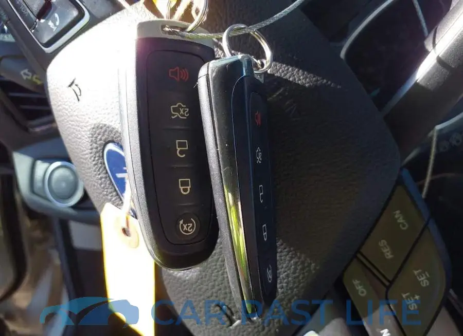 1FMCU0JD7HUE45872# 11