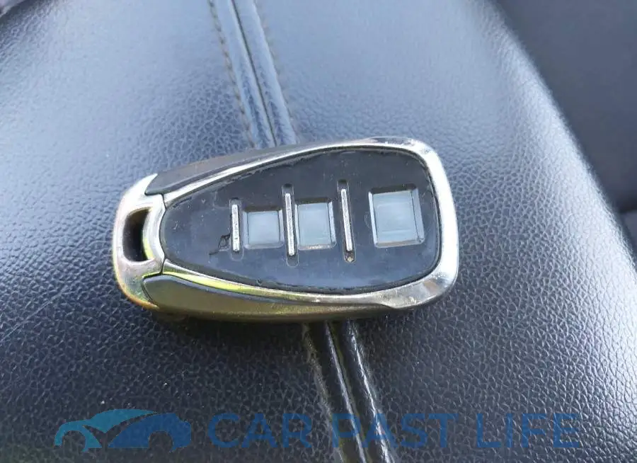 1G1ZD5ST8JF147321# 11