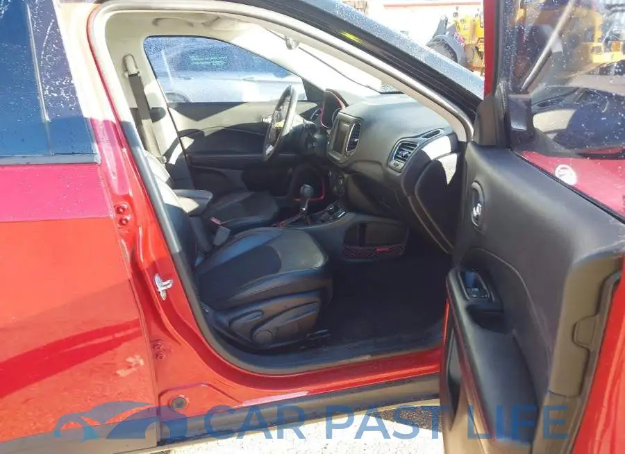 3C4NJDDB3JT191732# 5