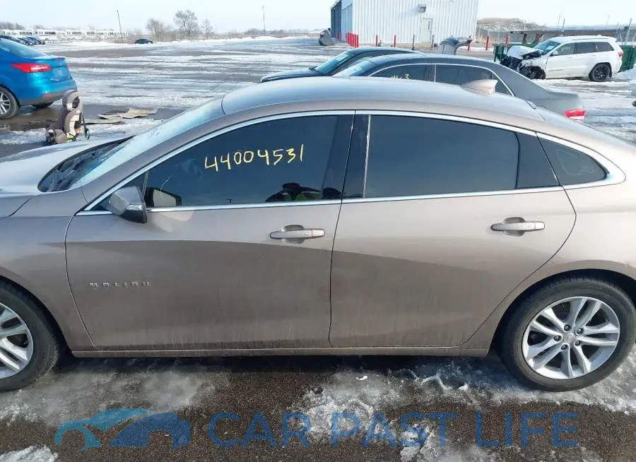 1G1ZD5ST3JF215105# 14