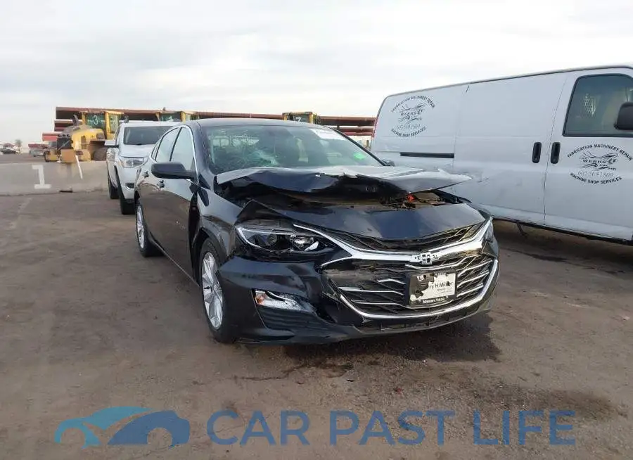 1G1ZD5ST4PF216420# 6