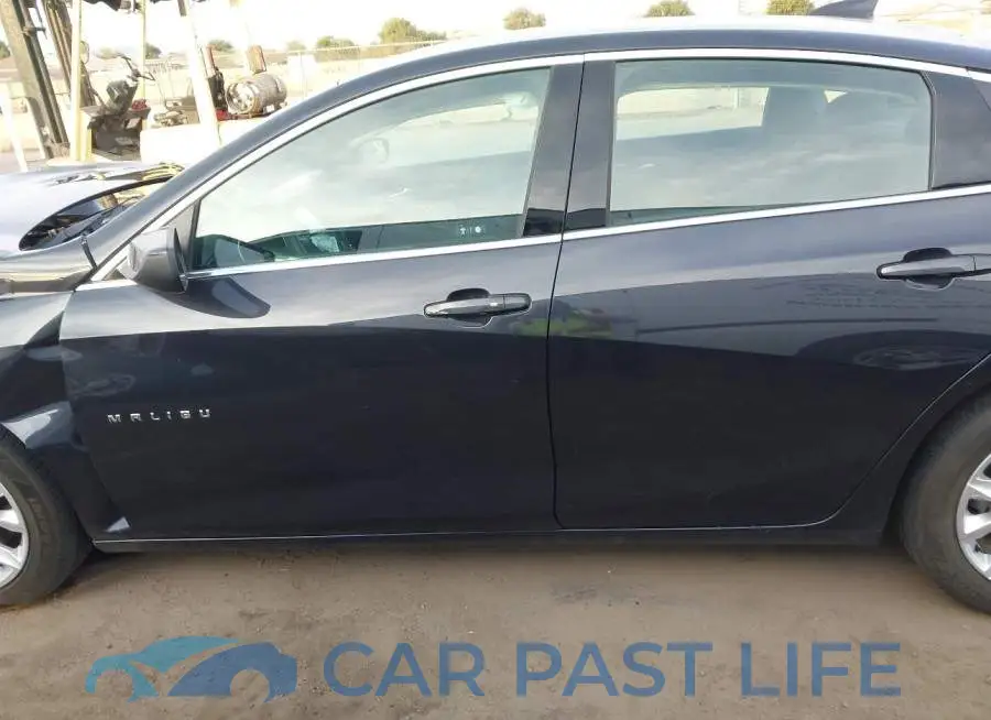 1G1ZD5ST4PF216420# 14