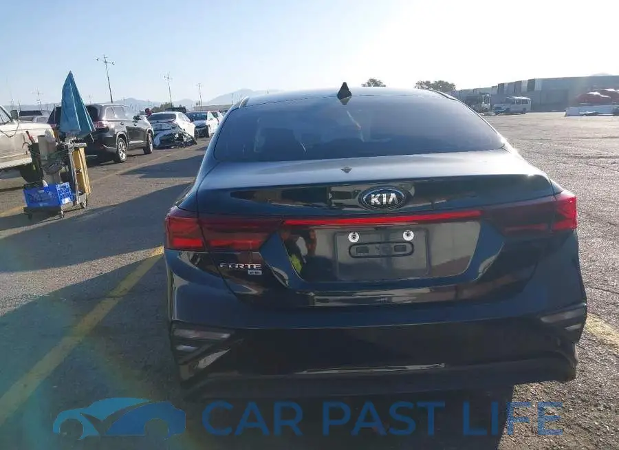 3KPF24AD5ME320232# 17