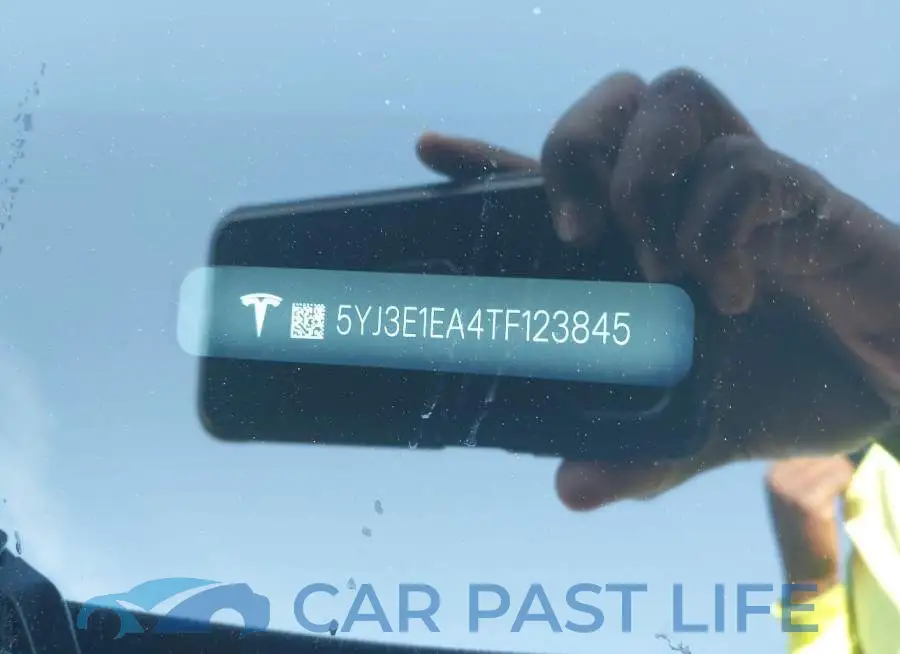 5YJ3E1EA4TF123845# 9