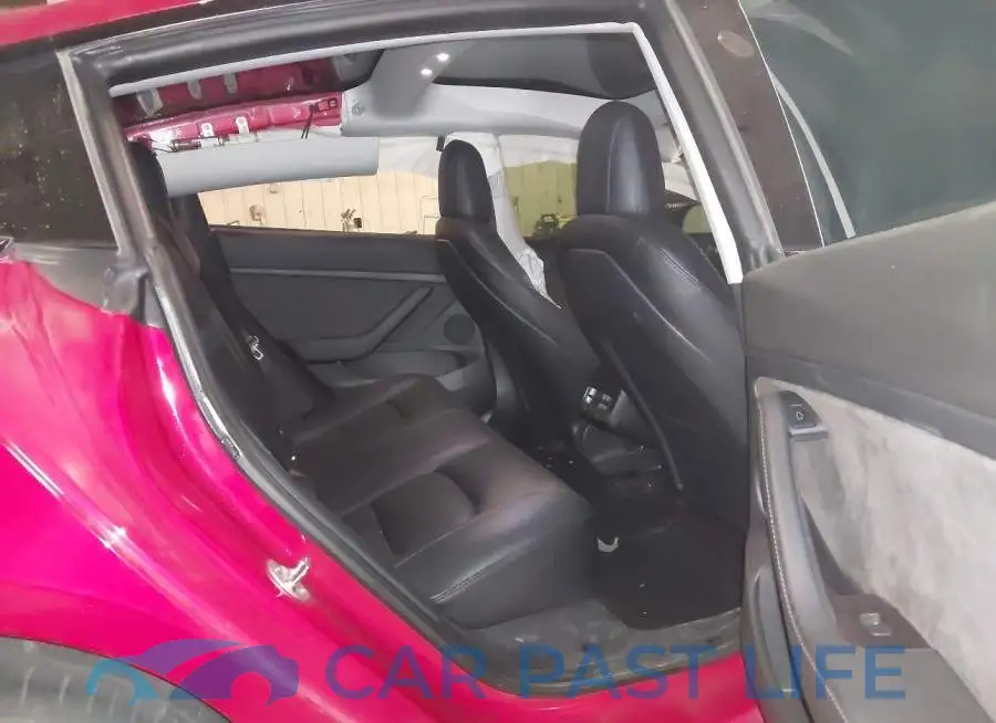 5YJ3E1EB5NF318798# 8