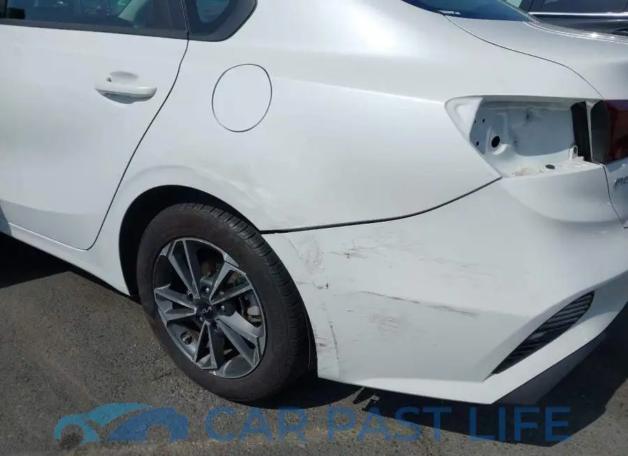 3KPF24AD5RE766856# 20