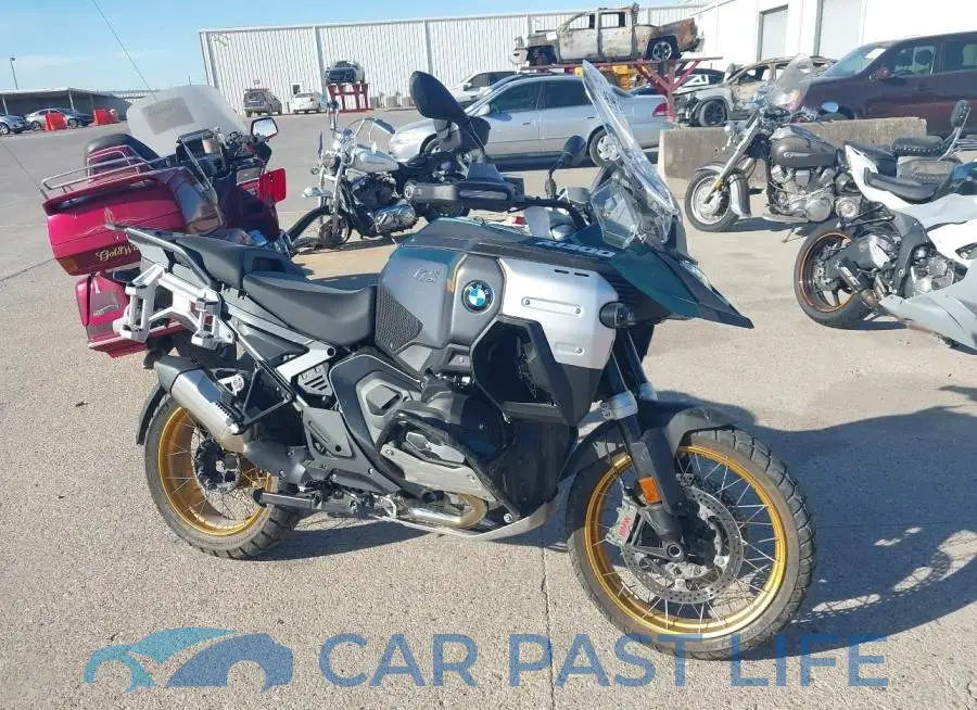 WB10M3300S6L11345# 12