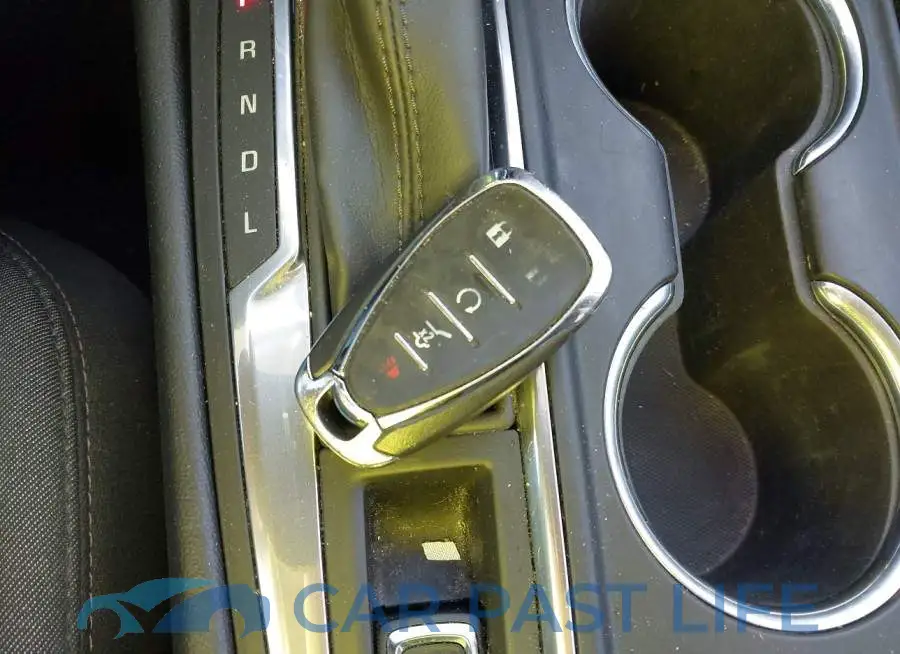2GNAXKEV6K6204934# 11