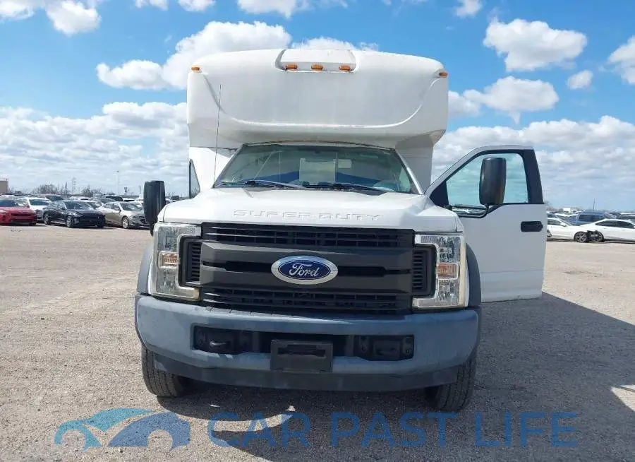 1FDAF5GT9hEE51146# 12