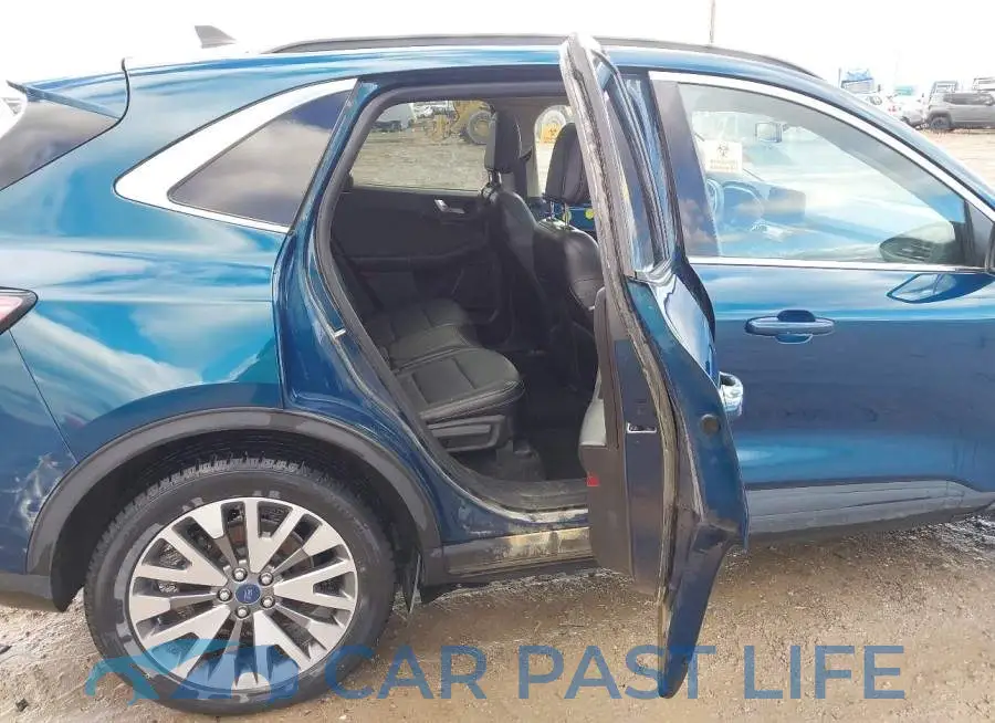 1FMCU9DZ5LUB71463# 8