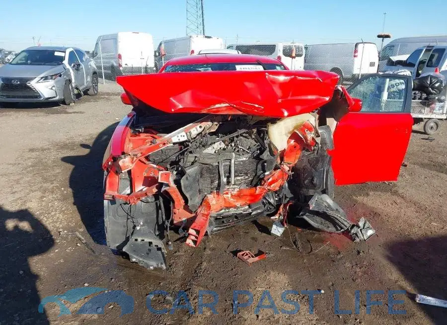 2C3CDXBG8NH216786# 12