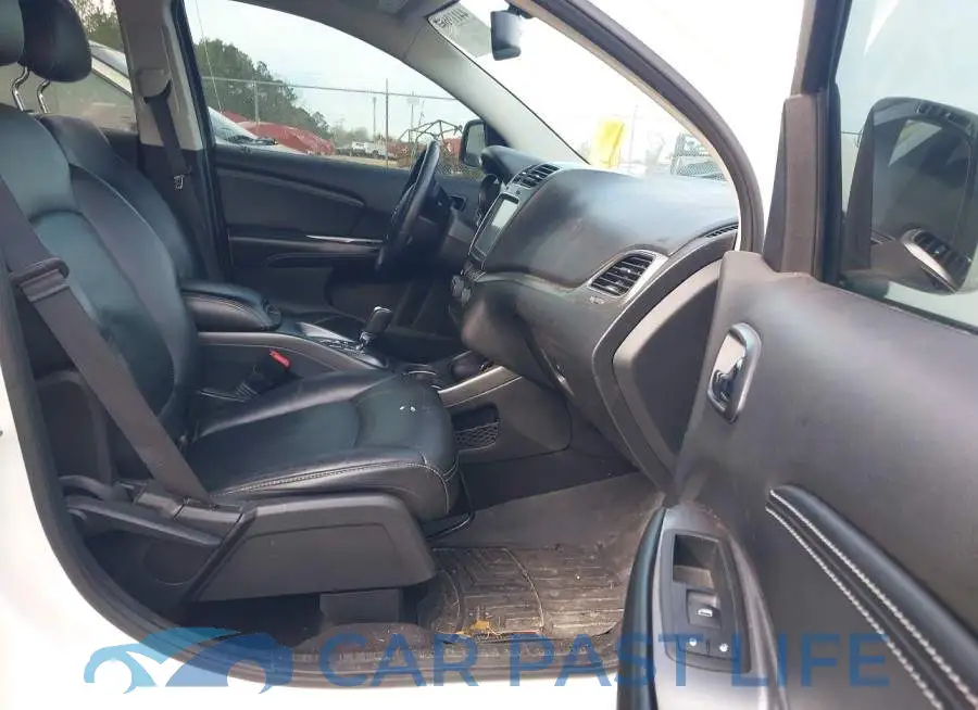 3C4PDCGG8GT111349# 5