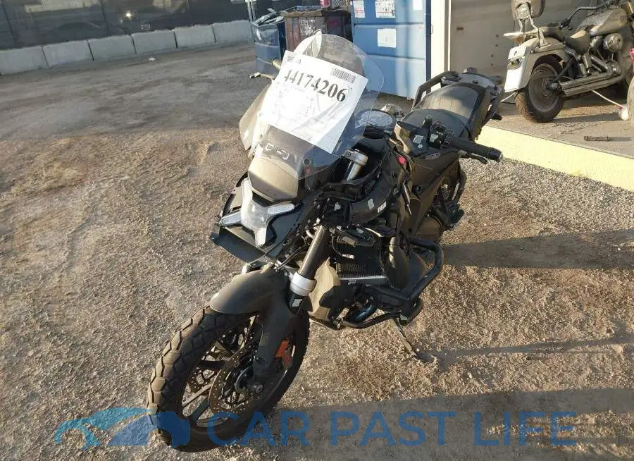WB10M2307R6J69578# 2