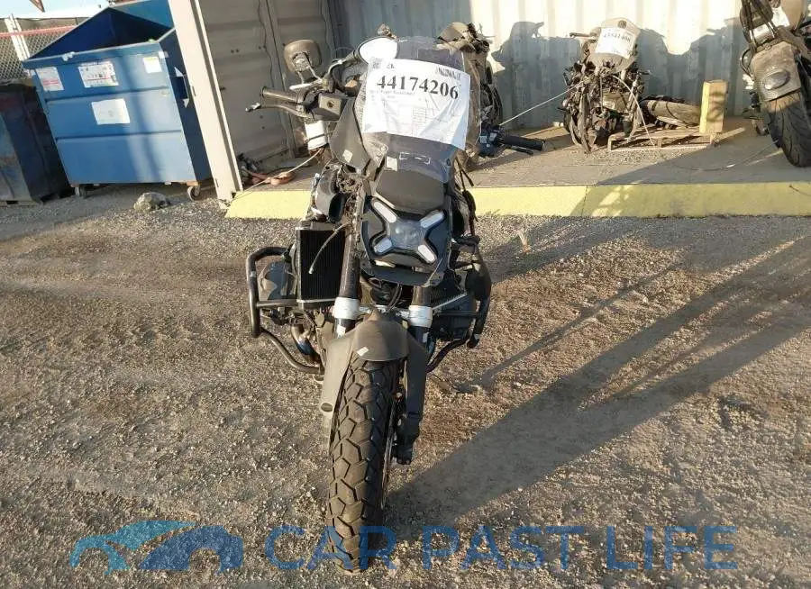 WB10M2307R6J69578# 5