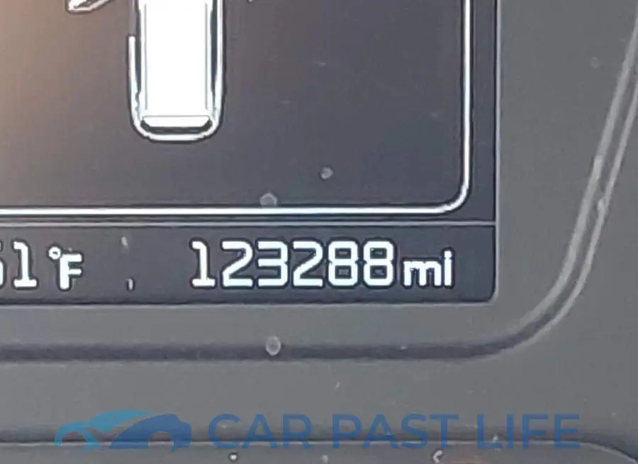 5XYPG4A30GG182944# 16